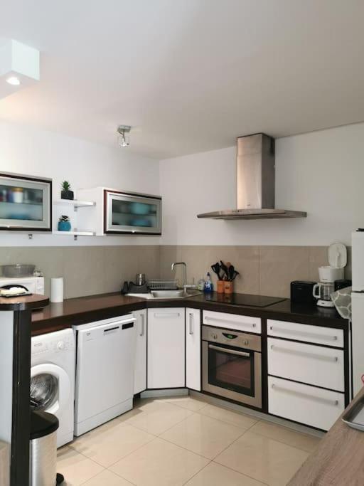Appartement La Tranquillite, 2Mn A Pieds Mer Fréjus Εξωτερικό φωτογραφία